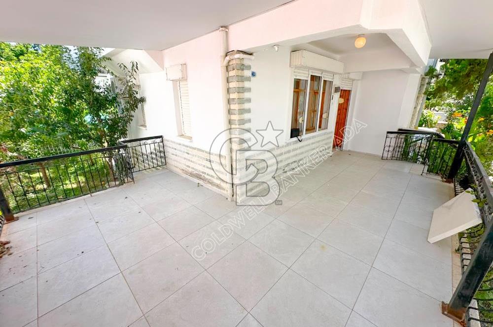 Kuşadası Karaovada Denize Yakın Satılık 4+1 Geniş Tripleks Villa