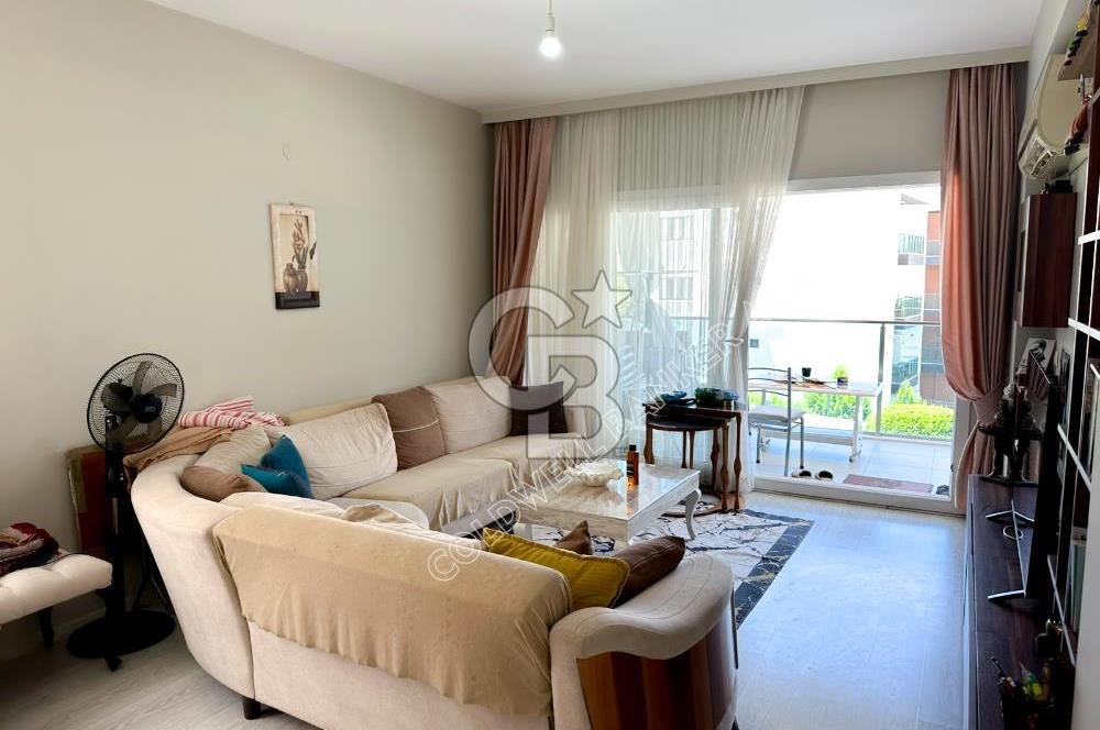 Emsallerinin Altında Kuşadası Lila Evler'de Satılık 2+1 Daire
