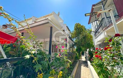 Kuşadası Karaovada Denize Yakın Satılık 4+1 Geniş Tripleks Villa