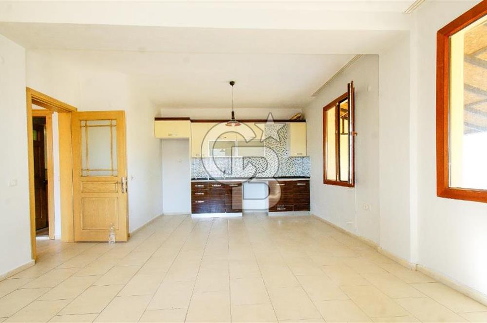 Akkum Caddesi Üzerinde Akkum'a 2 Dk Mesafede Kiralık 2+1 (70 m²)