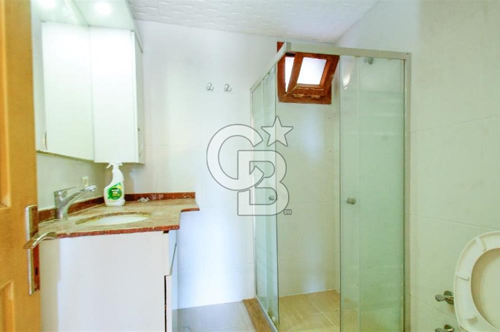 Akkum Caddesi Üzerinde Akkum'a 2 Dk Mesafede Kiralık 2+1 (70 m²)