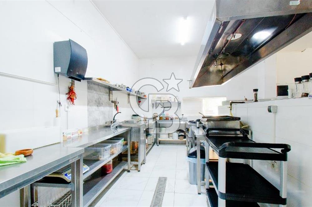 Ege Manzarasıyla Fark Yaratan, İşletmeye Hazır Kiralık Restorant
