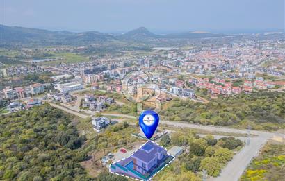 GÜZELBAHÇE'DE DENİZ MANZARALI 4+2 MÜSTAKİL SATILIK LÜKS VİLLA