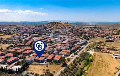 Foça Bağarası Hacıveli Mah. Satılık 2+1 Bahçe Katı Daire
