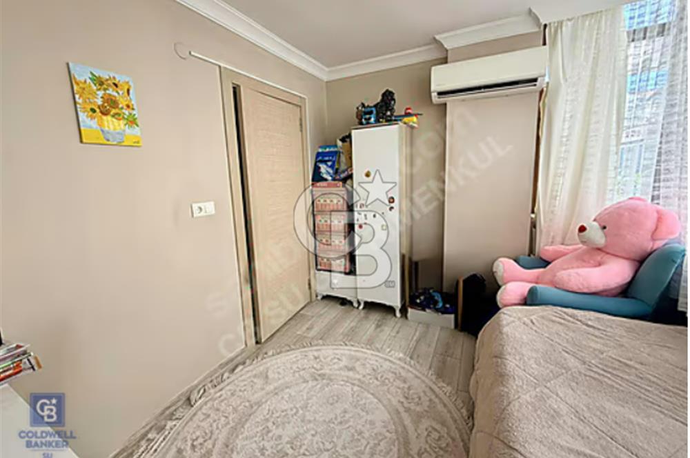 Çandarlı Merkezde Denize 300m 2+1 Fırsat Daire