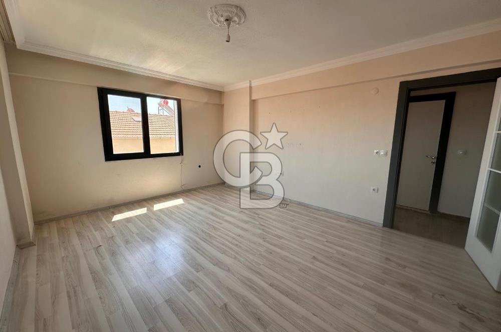 Foça Kazım Dirik Mah. Kiralık 2+1 Açık Mutfak Daire