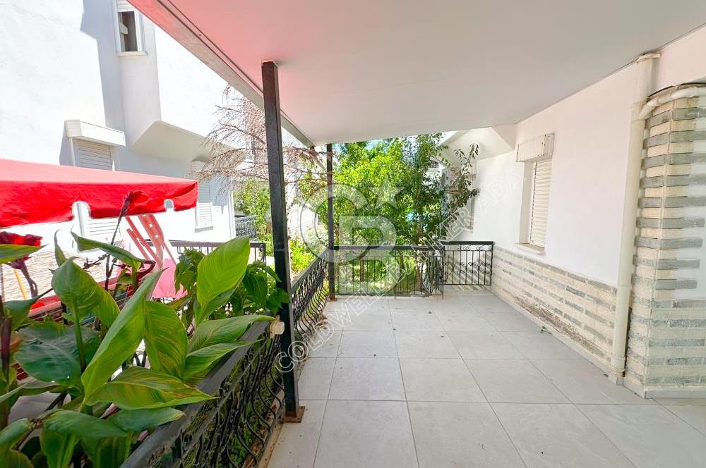 Kuşadası Karaovada Denize Yakın Satılık 4+1 Geniş Tripleks Villa