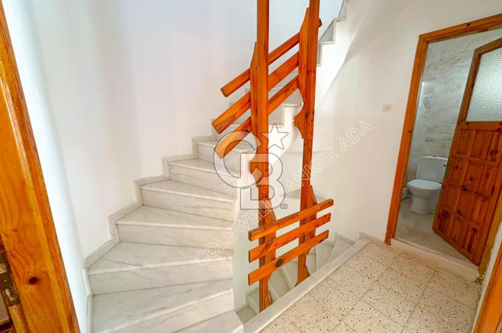 Kuşadası Karaovada Denize Yakın Satılık 4+1 Geniş Tripleks Villa