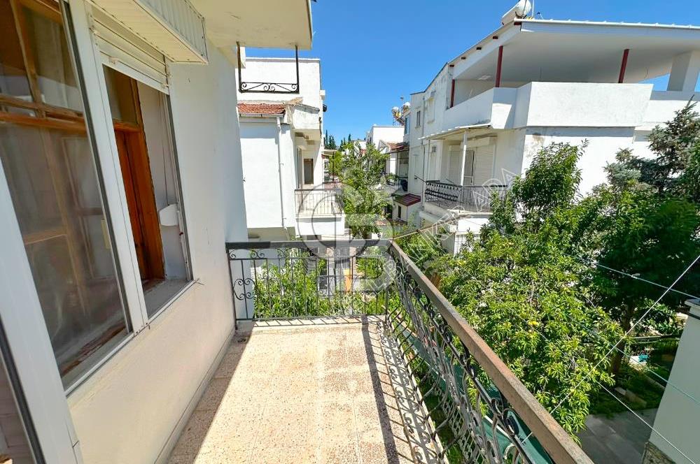 Kuşadası Karaovada Denize Yakın Satılık 4+1 Geniş Tripleks Villa