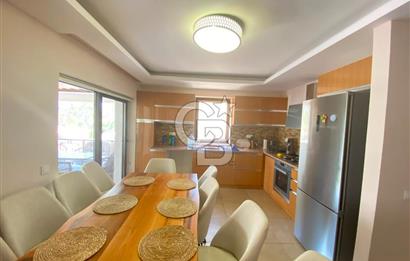 MUĞLA / GÖCEK'TE SATILIK 4 KATLI DENİZ MANZARALI VİLLA