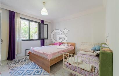 FOÇA KOZBEYLİ'DE DENİZ MANZARALI 6+2 SATILIK MÜSTAKİL VİLLA