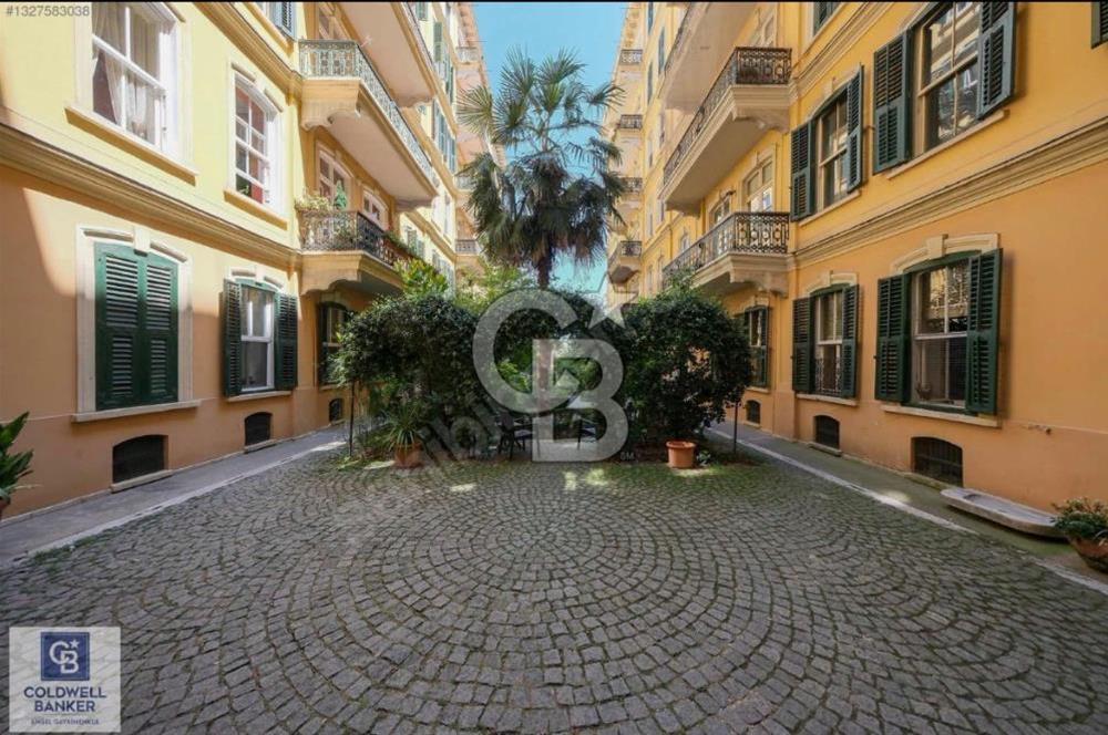 DOĞAN APARTMANINDA BOĞAZ MANZARALI 210 m² PRESTİJ DAİRESİ | 4+1