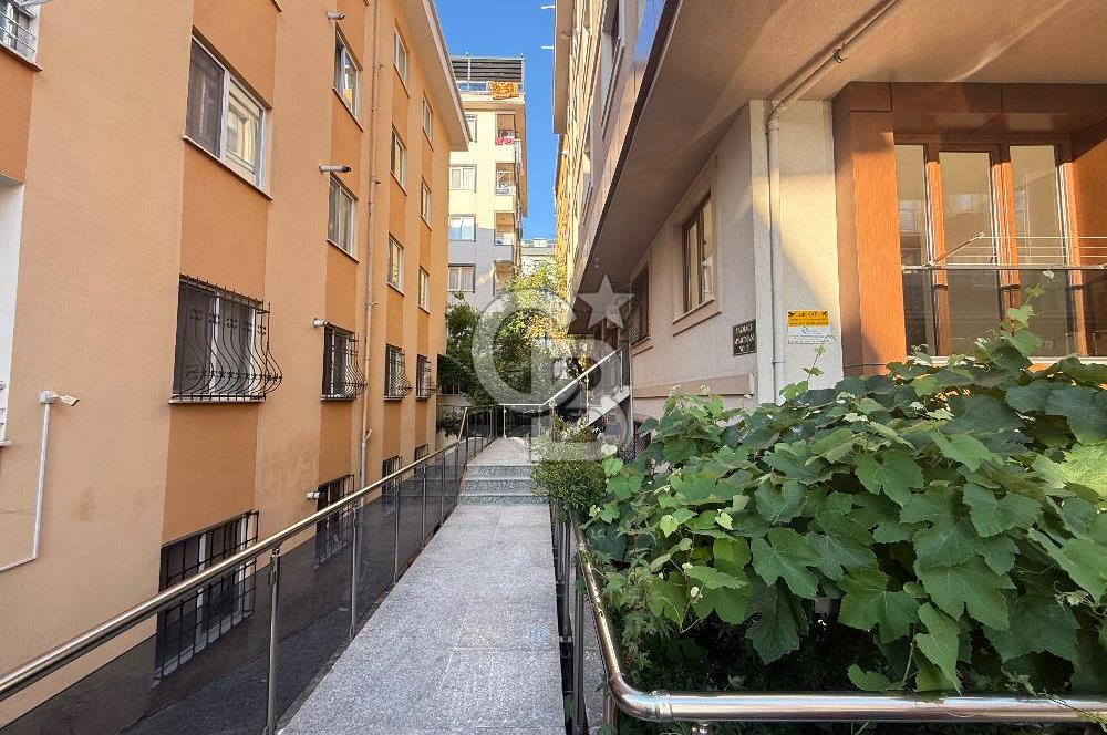 Ümraniye İstiklal Mahallesi nde Kiralık 2 + 1 Daire