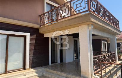 MUĞLA / GÖCEK'TE SATILIK 4 KATLI DENİZ MANZARALI VİLLA
