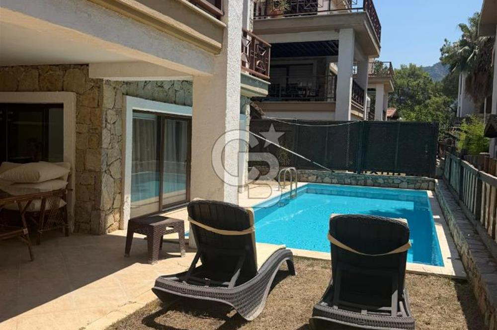 MUĞLA / GÖCEK'TE SATILIK 4 KATLI DENİZ MANZARALI VİLLA
