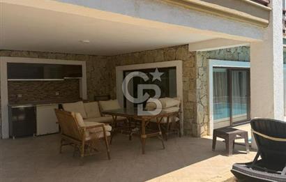 MUĞLA / GÖCEK'TE SATILIK 4 KATLI DENİZ MANZARALI VİLLA