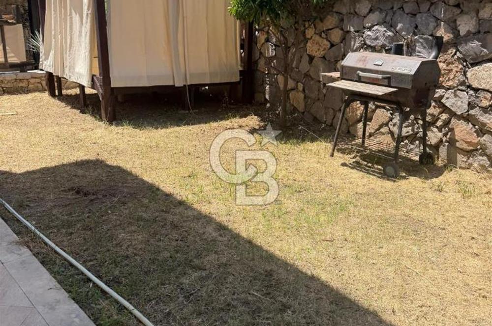 MUĞLA / GÖCEK'TE SATILIK 4 KATLI DENİZ MANZARALI VİLLA