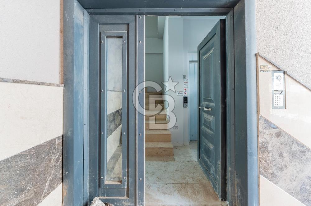 HARMANDALIDA ANA CADDE ÜZERİ 350 m² KİRALIK ASANSÖRLÜ DÜKKAN