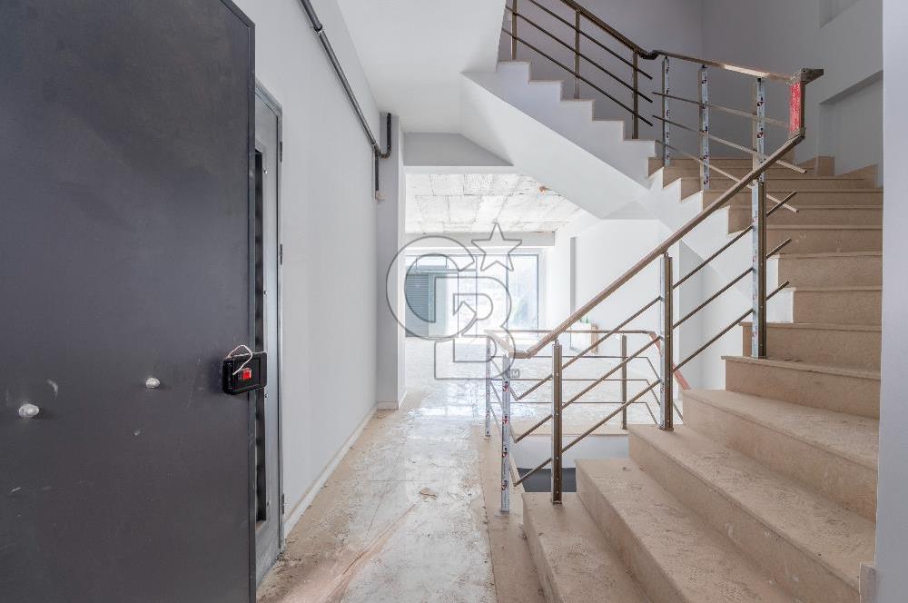 HARMANDALIDA ANA CADDE ÜZERİ 350 m² KİRALIK ASANSÖRLÜ DÜKKAN