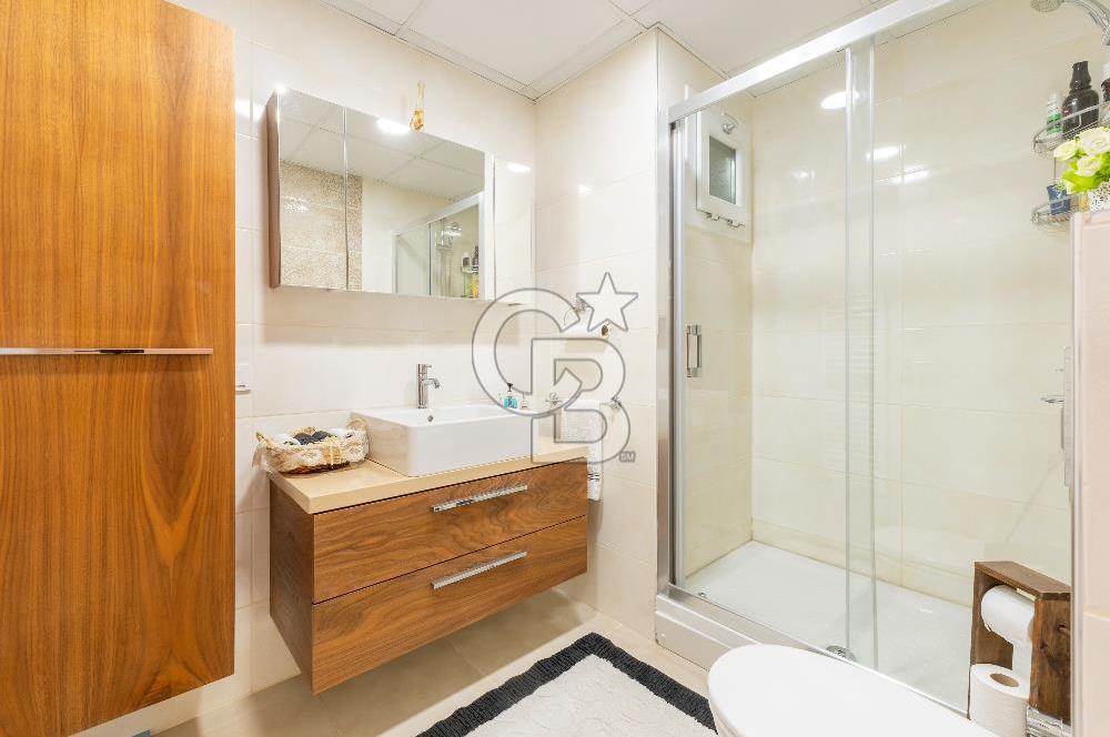 URLADA TERASLI 4+1 DUBLEKS ÖZEL VE LÜKS SATILIK DAİRE