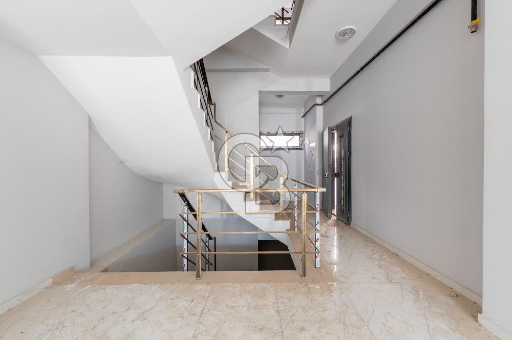 HARMANDALIDA ANA CADDE ÜZERİ 350 m² KİRALIK ASANSÖRLÜ DÜKKAN
