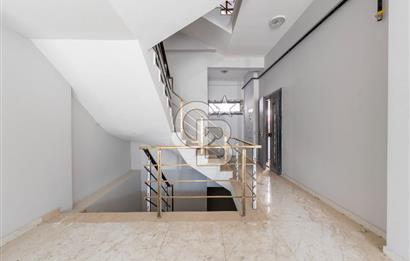HARMANDALIDA ANA CADDE ÜZERİ 350 m² KİRALIK ASANSÖRLÜ DÜKKAN