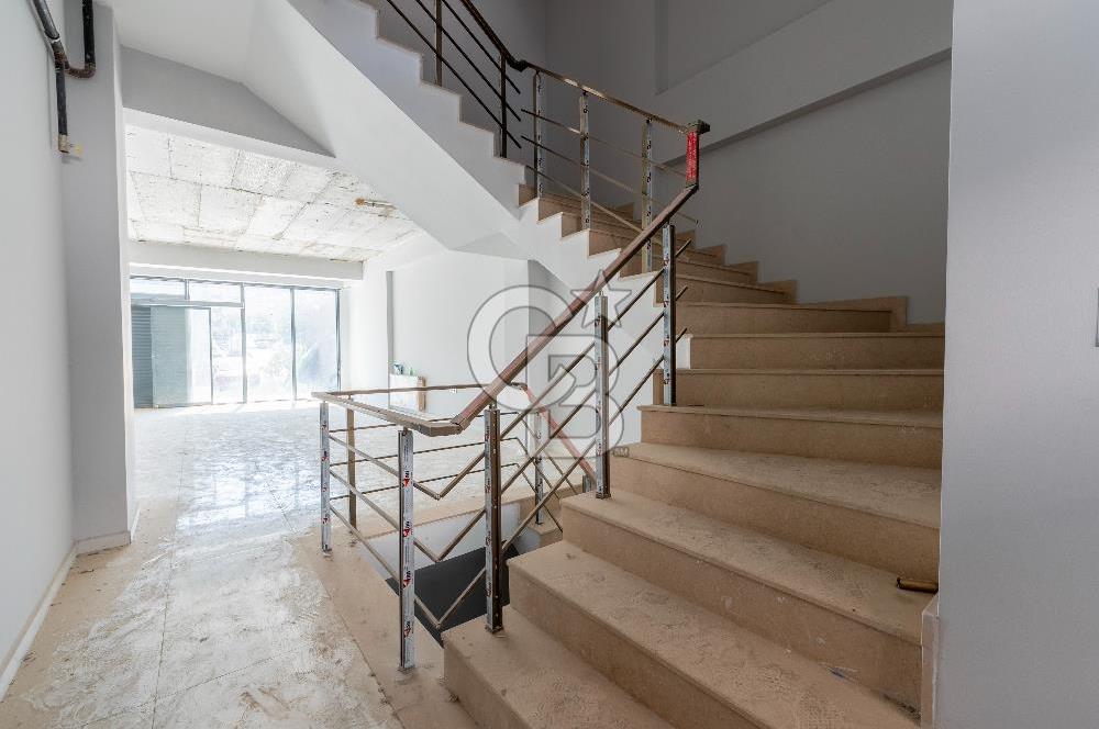 HARMANDALIDA ANA CADDE ÜZERİ 350 m² KİRALIK ASANSÖRLÜ DÜKKAN
