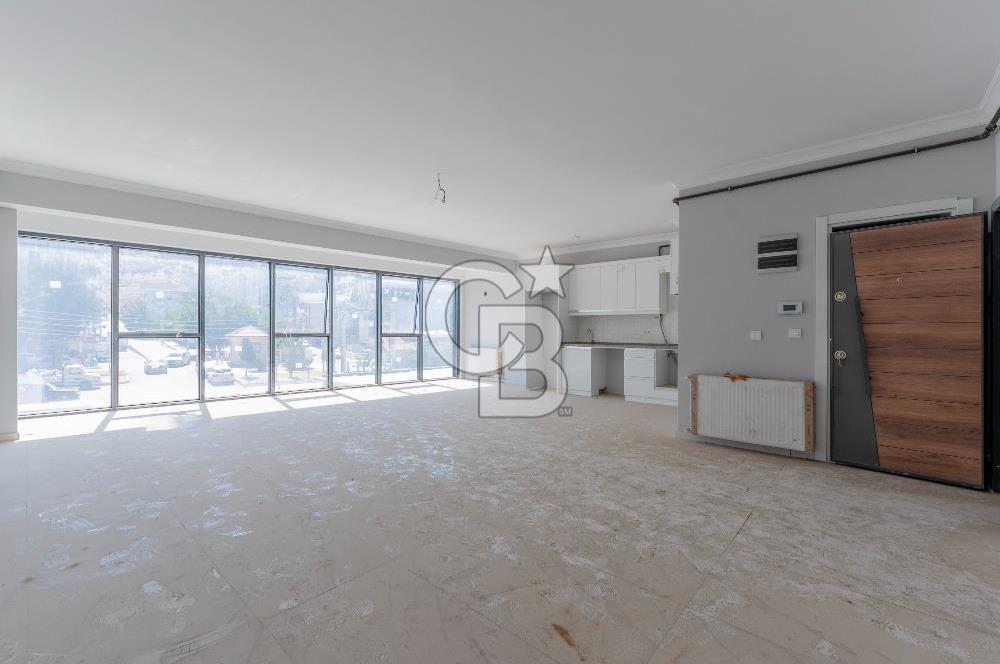 HARMANDALIDA ANA CADDE ÜZERİ 350 m² KİRALIK ASANSÖRLÜ DÜKKAN