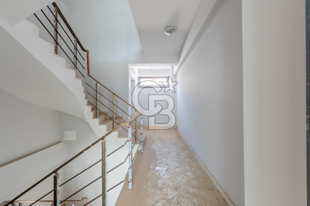 HARMANDALIDA ANA CADDE ÜZERİ 350 m² KİRALIK ASANSÖRLÜ DÜKKAN