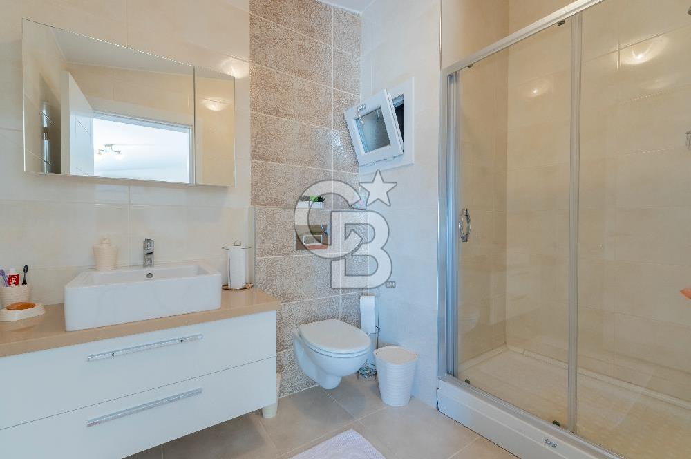 URLADA TERASLI 4+1 DUBLEKS ÖZEL VE LÜKS SATILIK DAİRE