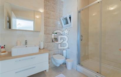URLADA TERASLI 4+1 DUBLEKS ÖZEL VE LÜKS SATILIK DAİRE