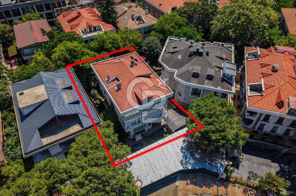 Şişli'de 4 Katlı Müstakil Villa: Prestijli Yaşam ve Yatırım Fırsatı