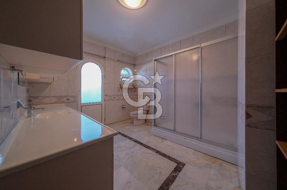Fırsat Şişli 4 Katlı Satılık Villa