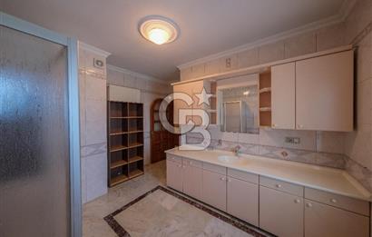 Şişli'de 4 Katlı Müstakil Villa: Prestijli Yaşam ve Yatırım Fırsatı