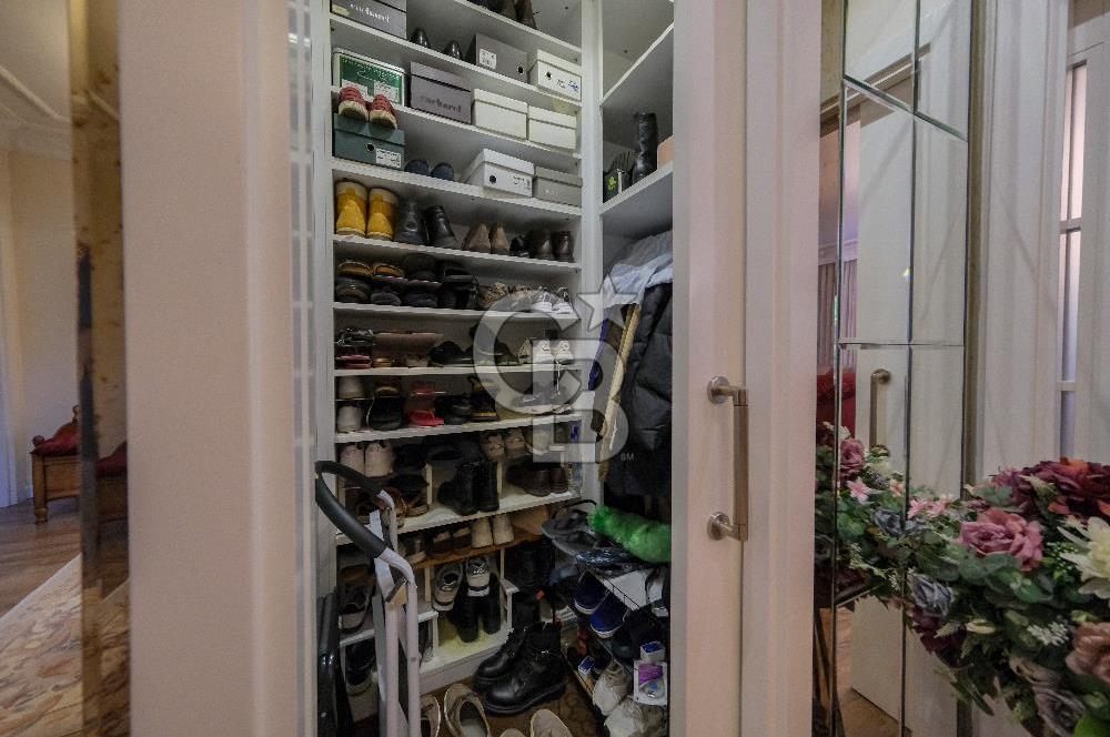 Fırsat Şişli 4 Katlı Satılık Villa