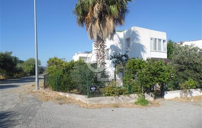 ÇEŞME ILDIRDA DENİZE YÜRÜME MESAFESİNDE MÜSTAKİL YAZLIK
