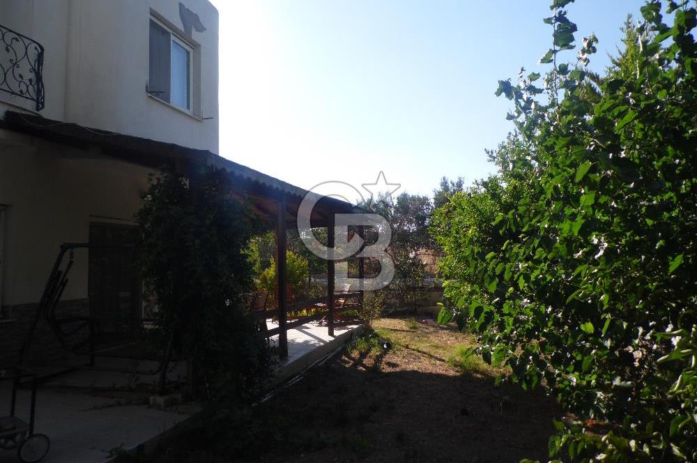 ÇEŞME ILDIRDA DENİZE YÜRÜME MESAFESİNDE MÜSTAKİL YAZLIK