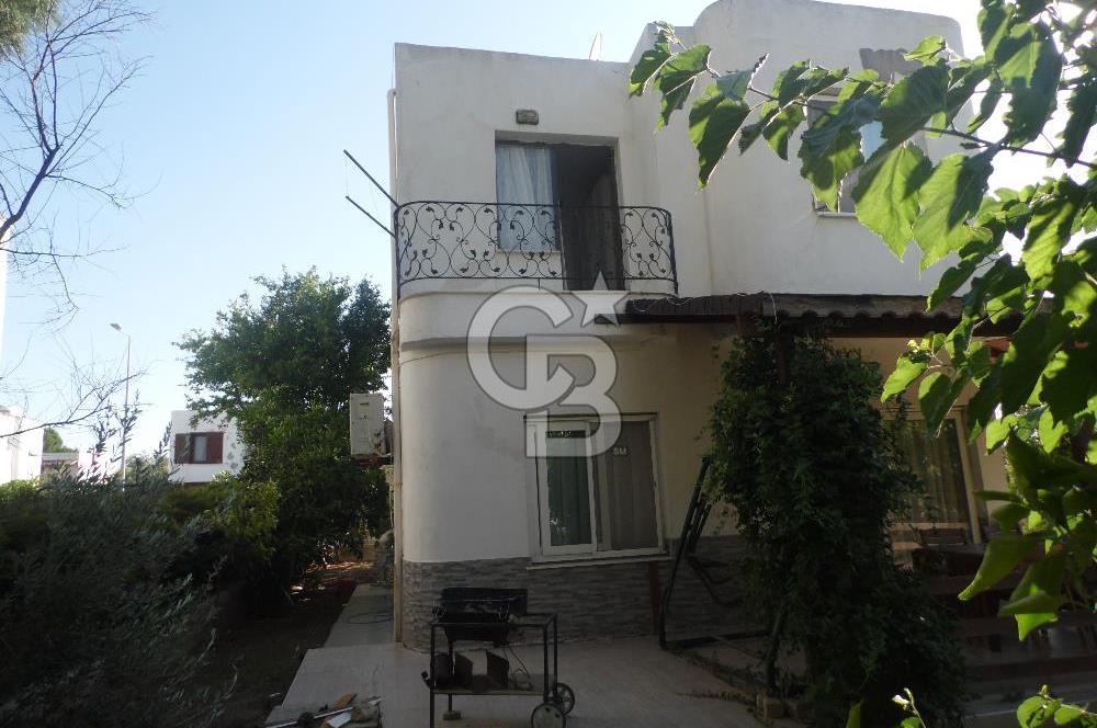 ÇEŞME ILDIRDA DENİZE YÜRÜME MESAFESİNDE MÜSTAKİL YAZLIK