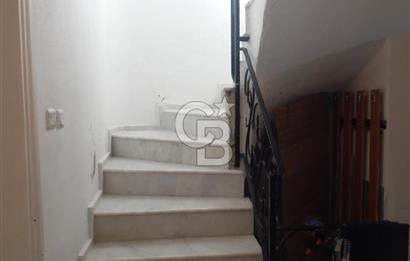 ÇEŞME ILDIRDA DENİZE YÜRÜME MESAFESİNDE MÜSTAKİL YAZLIK