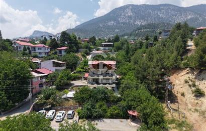 Pozantı Akçatekir de Manzaralı 4 Katlı Müstakil Yayla Evi