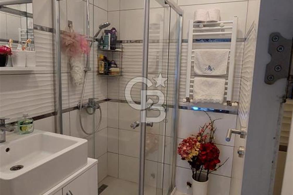 MODA'DA TERASLI DENİZ GÖREN 2+1 DAİRE