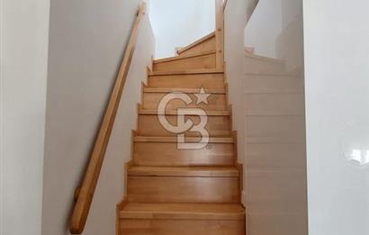 MODA'DA TERASLI DENİZ GÖREN 2+1 DAİRE