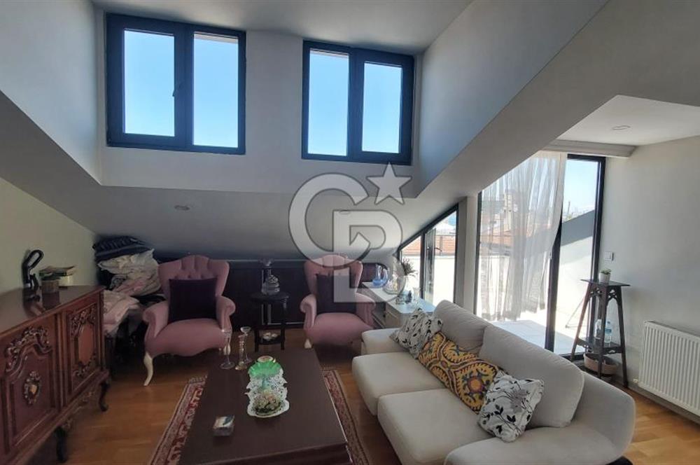 MODA'DA TERASLI DENİZ GÖREN 2+1 DAİRE