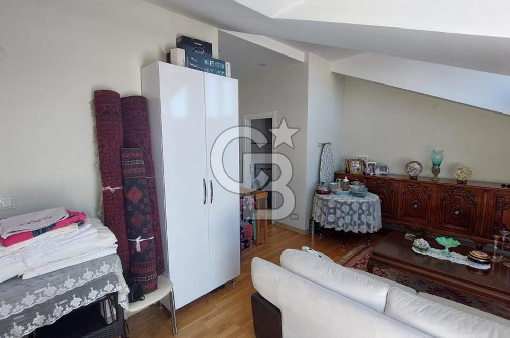 MODA'DA TERASLI DENİZ GÖREN 2+1 DAİRE