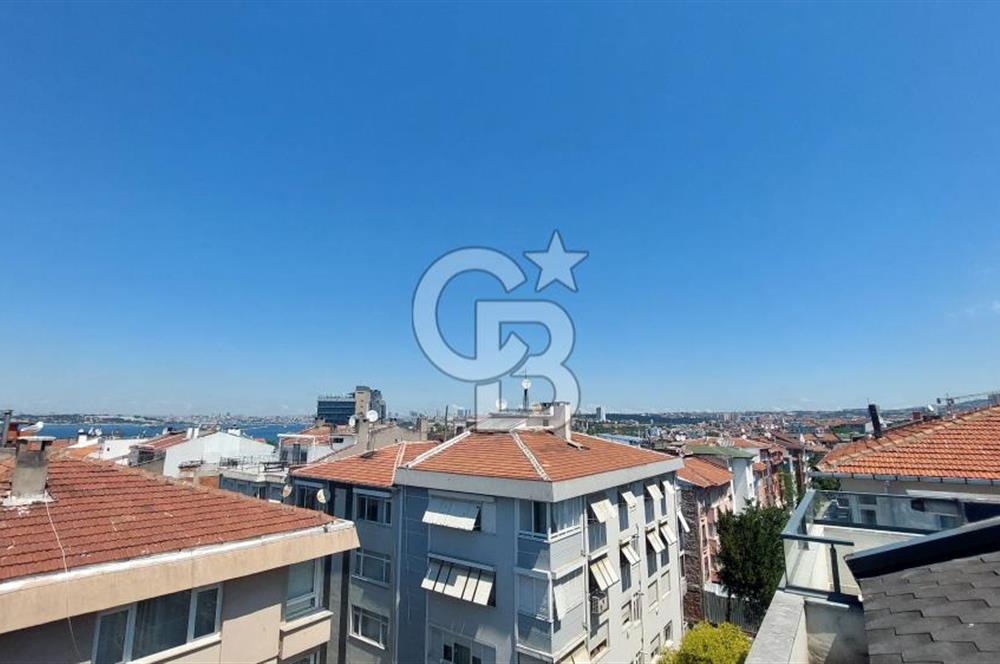 MODA'DA TERASLI DENİZ GÖREN 2+1 DAİRE