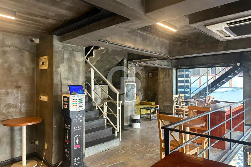 Beşiktaş Ihlamurdere Cad. Köşe Konum Devren Kiralık 3 Katlı Kafe