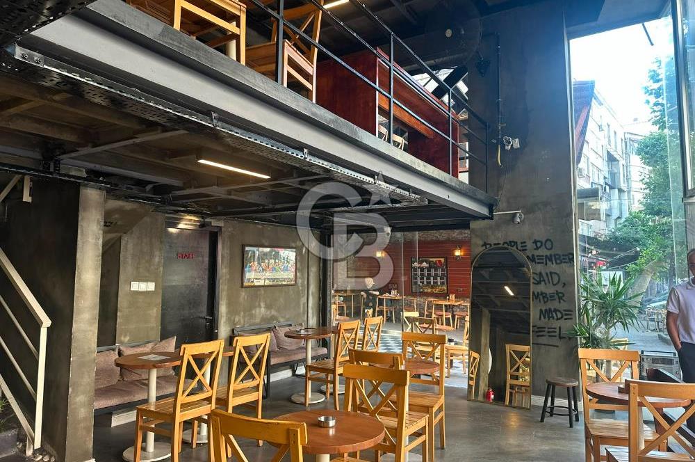 Beşiktaş Ihlamurdere Cad. Köşe Konum Devren Kiralık 3 Katlı Kafe