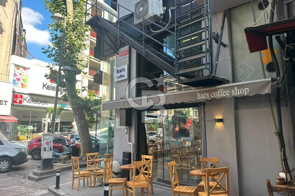 Beşiktaş Ihlamurdere Cad. Köşe Konum Devren Kiralık 3 Katlı Kafe