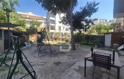 BORNOVA MERKEZDE FULL TADİLATLI BAHÇE KULLANIMLI SATILIK GENİŞ 3+1 DAİRE