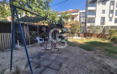 BORNOVA MERKEZDE FULL TADİLATLI BAHÇE KULLANIMLI SATILIK GENİŞ 3+1 DAİRE